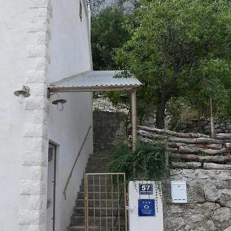 House With A Parking Space Rogoznica, Omis - 18247 別荘 ロクヴァ・ロゴズニツァ